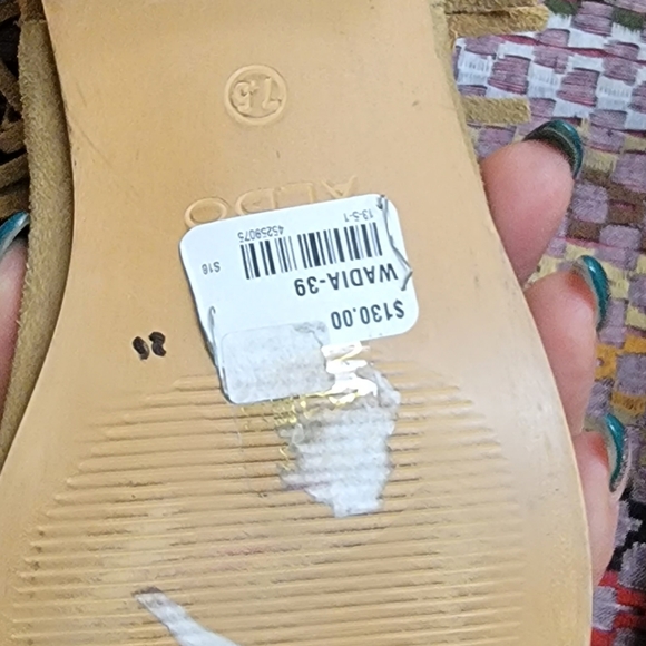 Aldo - Picture 5 of 5